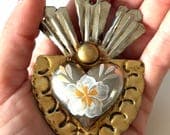 Mini Tin Sacred Heart 3"(tall) - Blanca Flower