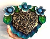 Tres Flores Rustic Wood Heart