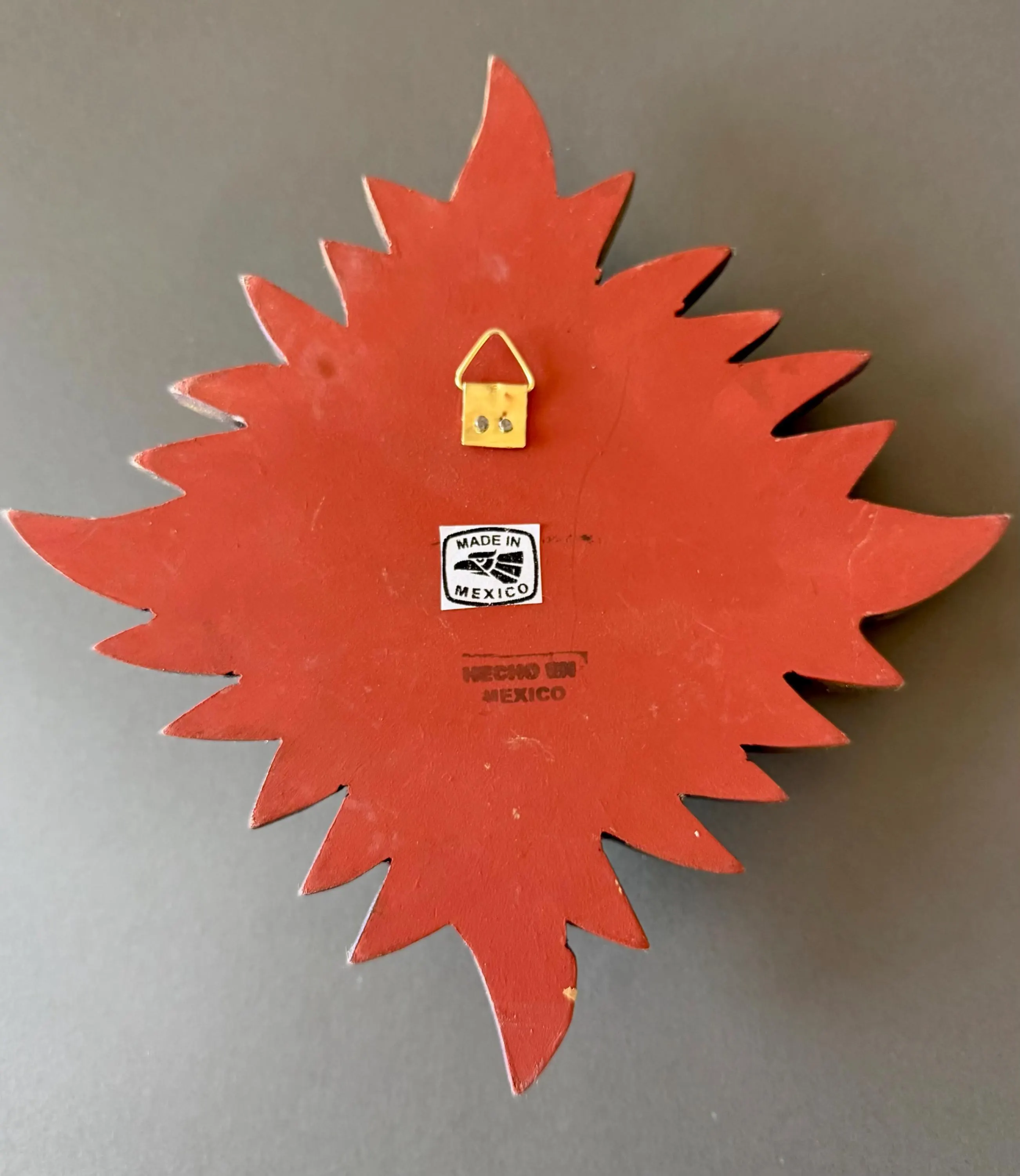 Hojalata Sacred Heart, Gift For Her, Rayos Pinck Decorado con Milagrito