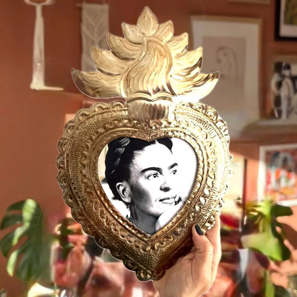 XL Nicho Frida Kahlo Vintage, Handcrafted Tin Frida Kahlo Wall Decor, Mexican Home Decor, Ex-Voto Milagro Style