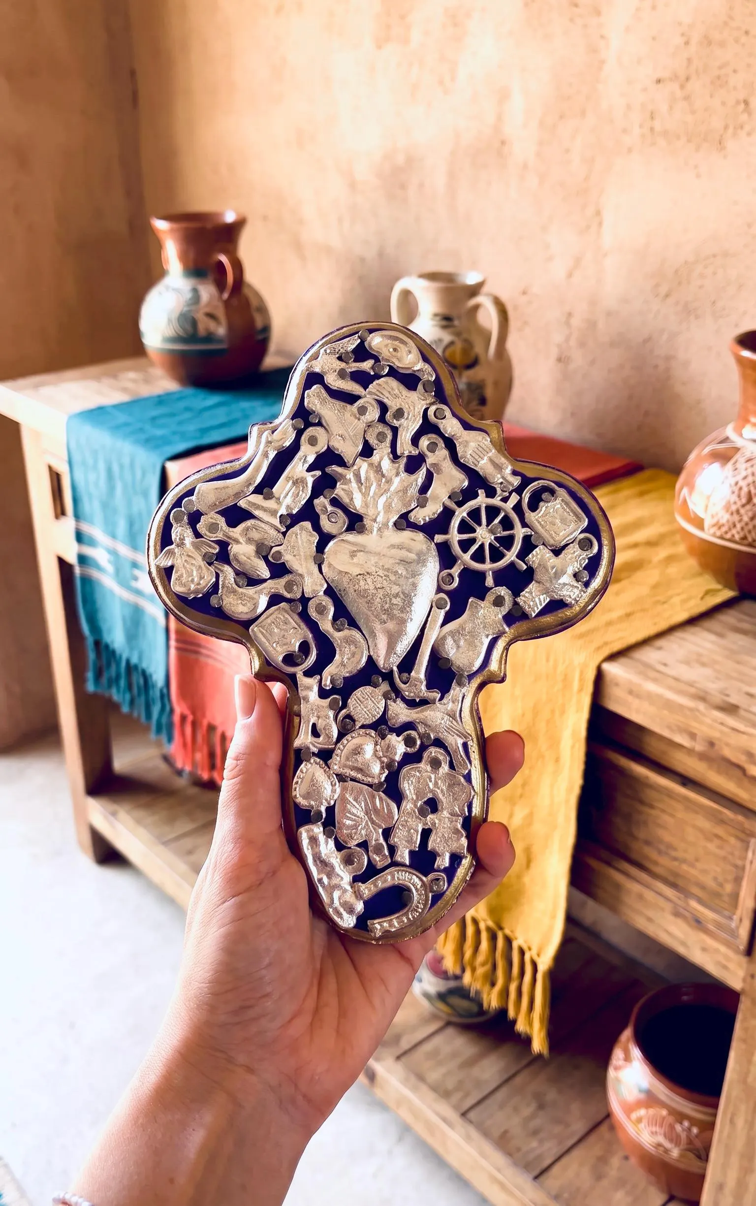 Milagritos Silver Cruz Colonial 10"