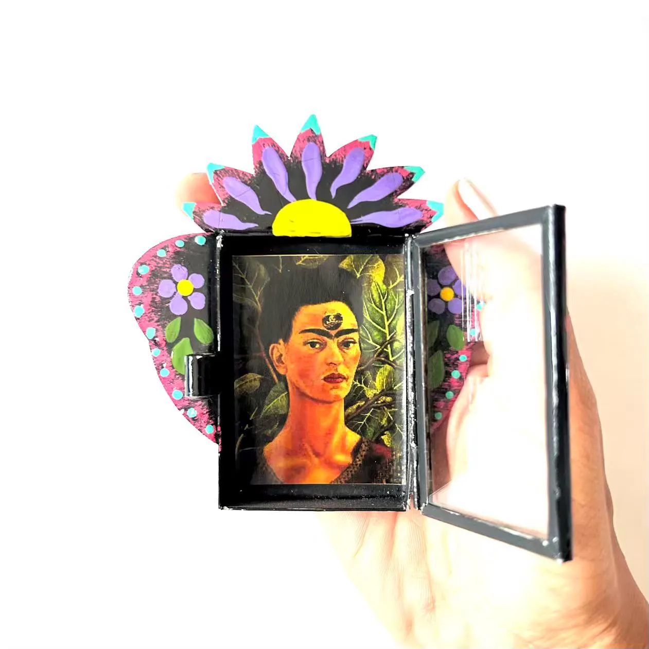 Nicho Frida Kahlo 3.5 x 4.25 x 1 inch