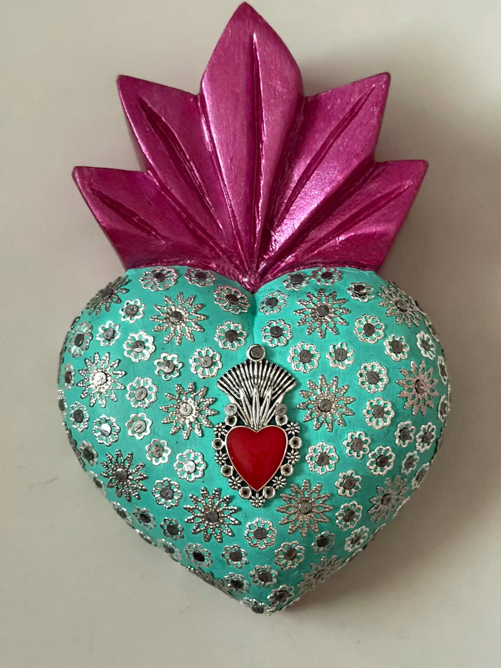 Large Gordillo Milagritos Florecitas 4"x 5.5"x 1.5"
