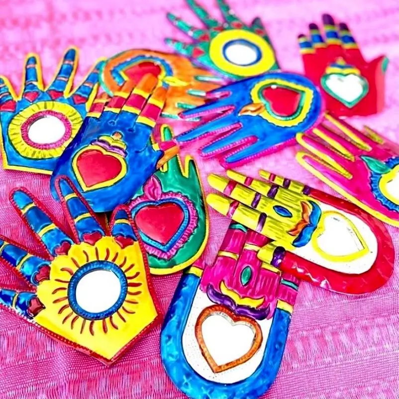 Manita Mirror de la Suerte 5.5”, Handmade Tin Sacred Heart Mirror Wall Hanging, Mexican Folk Art, Milagro Ex-Voto Charm