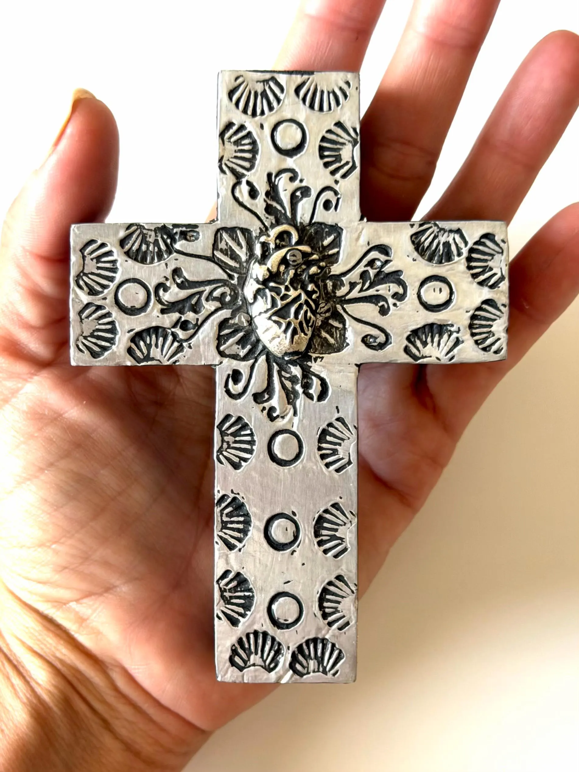 Sacred Heart Cross, First Communion Gift, Small Wood Sacred Heart Cross Aluminio 4"(tall)