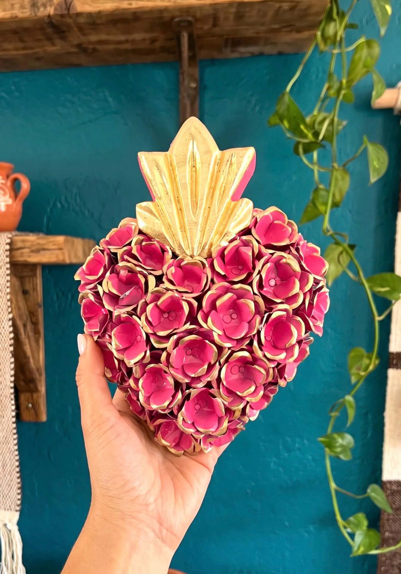 Large Wood Rosas Sagrado Corazon