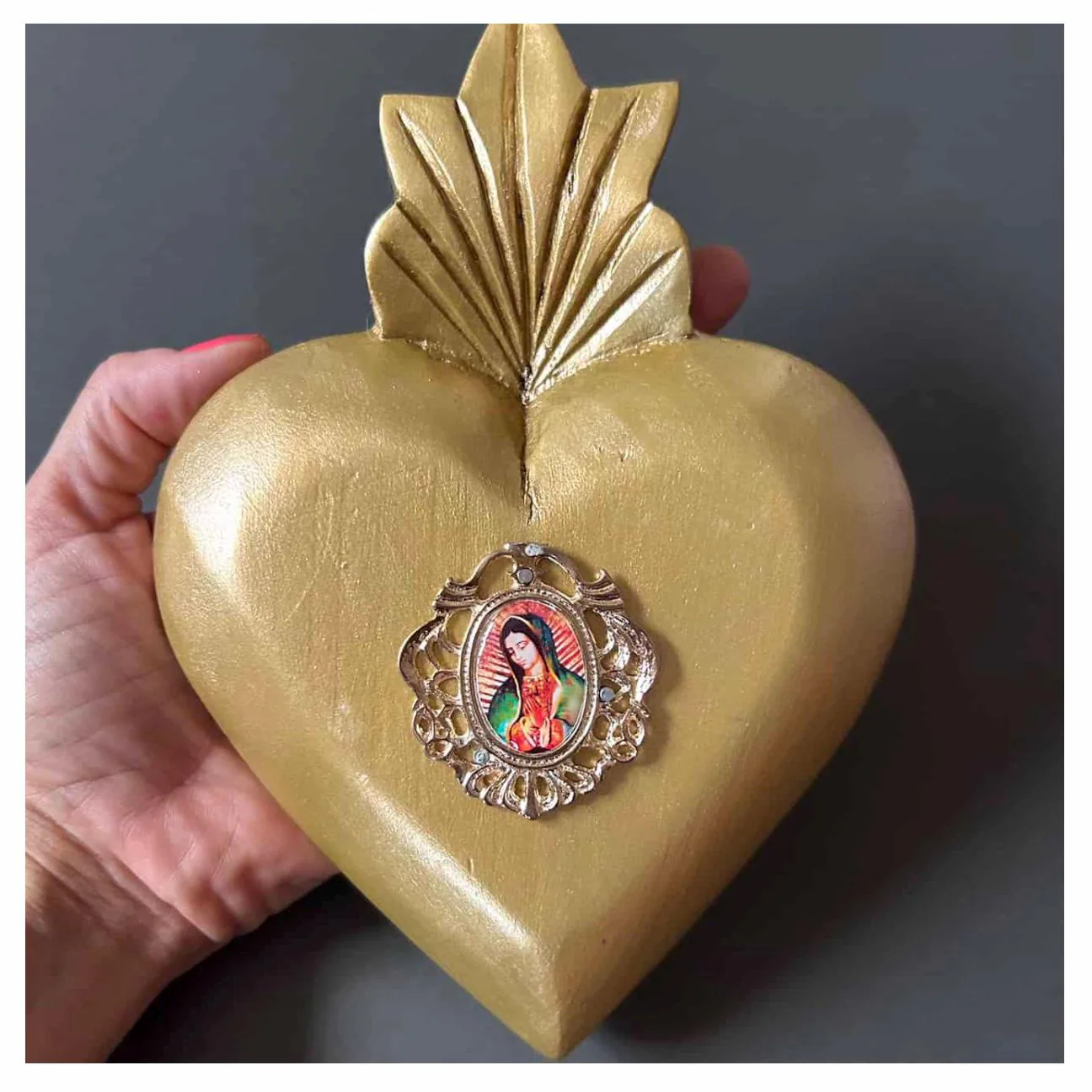Gold Guadalupe Medalla