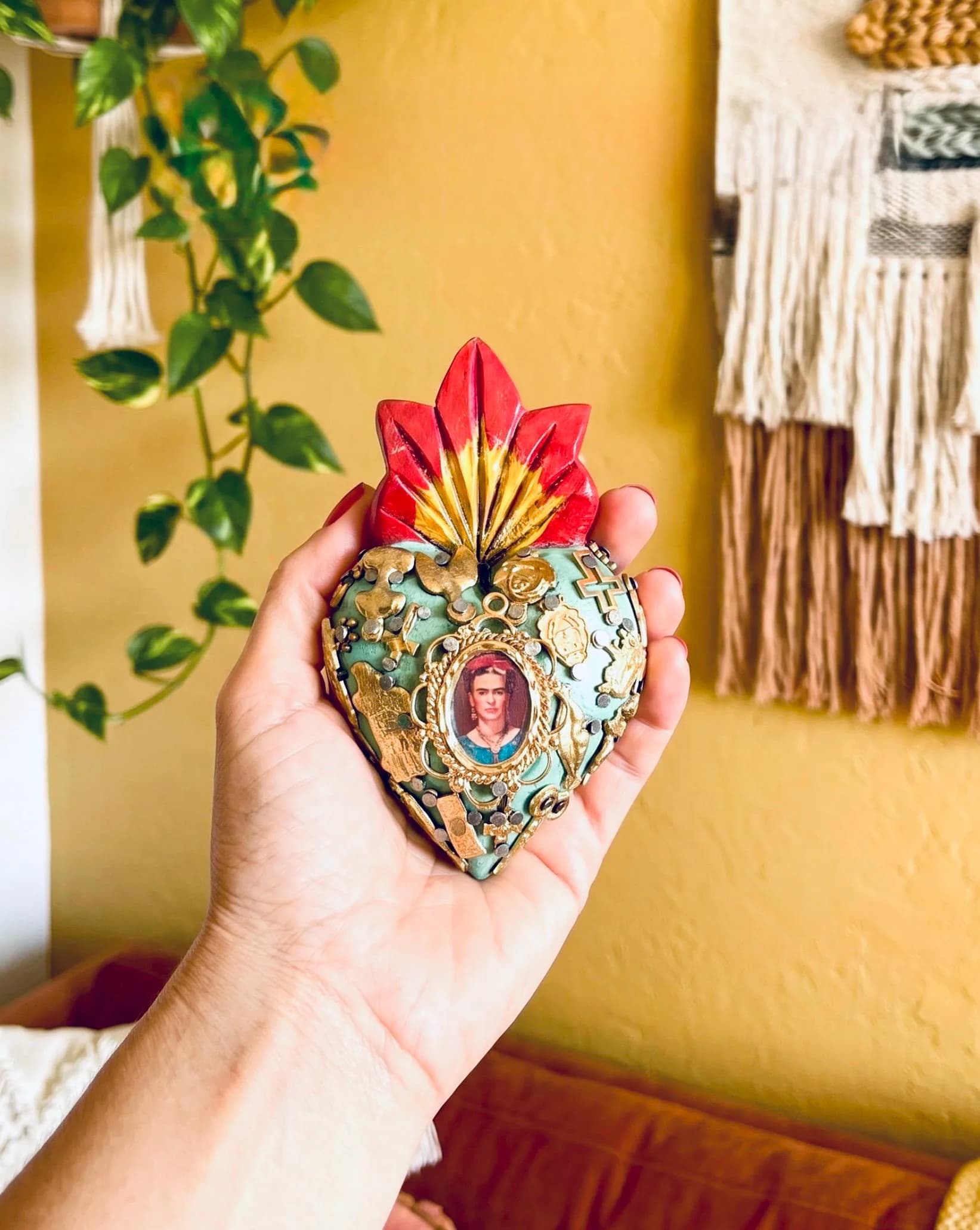 Small Frida Kahlo Wood Sacred Heart Gold Milagritos, Mexican Folk Art, Rustic Handmade Decor